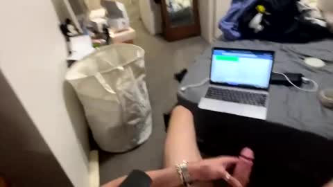 zac15876 online show from 28, 1, 2025