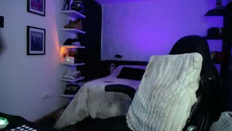 Snapshot of zac_muller1 chatting on 4, 7, 2026 zac_muller1 online show from 4, 7, 2026