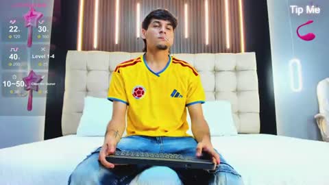 zack23__ online show from 4, 7, 2026