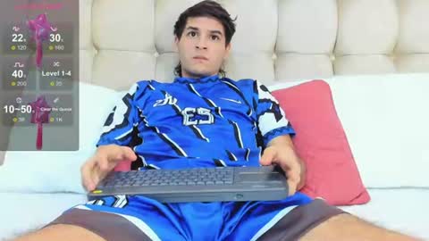 zack23__ online show from 19, 7, 2026