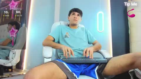 zack23__ online show from 21, 7, 2026
