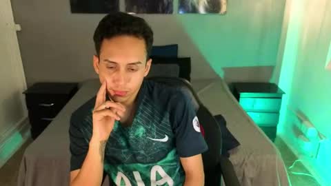 zack_isback online show from 21, 4, 2026