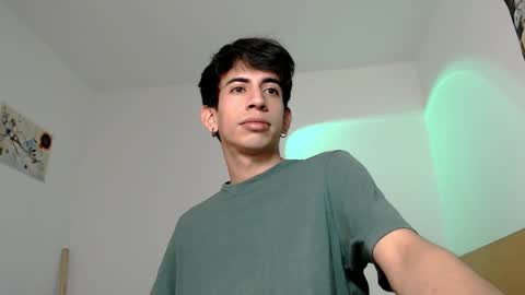 Snapshot of zack_kingg chatting on 14, 10, 2025 Zack King online show from 14, 10, 2025