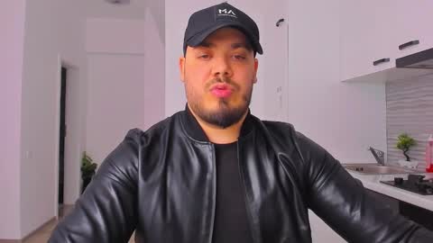 Snapshot of zackconnorsx chatting on 11, 2, 2025 Zack online show from 11, 2, 2025