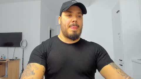 Snapshot of zackconnorsx chatting on 2, 3, 2025 Zack online show from 2, 3, 2025