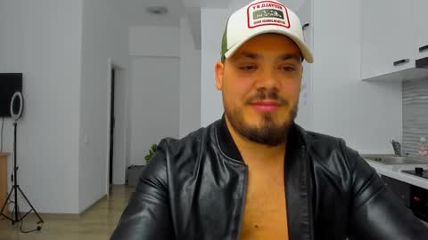 Snapshot of zackconnorsx chatting on 6, 11, 2025 Zack online show from 6, 11, 2025