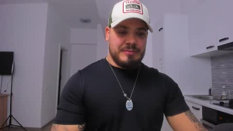 Snapshot of zackconnorsx chatting on 17, 12, 2025 Zack online show from 17, 12, 2025