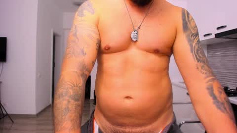 Snapshot of zackconnorsx chatting on 28, 4, 2026 Zack online show from 28, 4, 2026