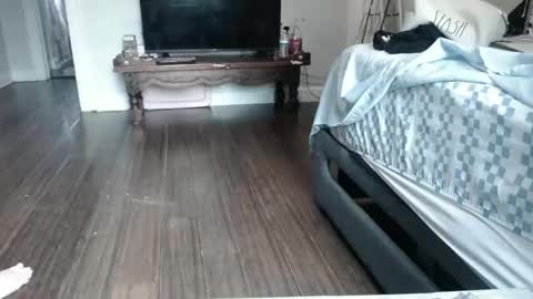 zaddyslilslutbucket online show from 11, 11, 2025