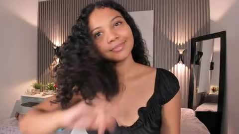 Snapshot of zafiiraa chatting on 14, 6, 2026 zafira online show from 14, 6, 2026