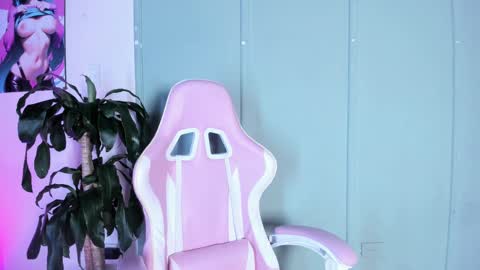 Zafiro Brown online show from 25, 9, 2025