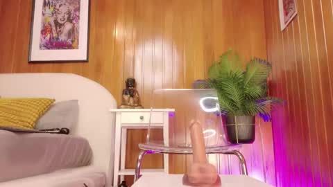 Karina  online show from 16, 1, 2026