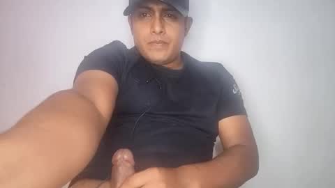 Snapshot of zagros07 chatting on 20, 4, 2026 zagros07 online show from 20, 4, 2026