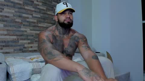 INSTAGRAM yormanfit7 online show from 25, 2, 2025