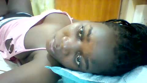 Snapshot of zainxxxx chatting on 8, 3, 2025 zainxxxx online show from 8, 3, 2025