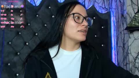 Snapshot of zami_escobar_of chatting on 8, 9, 2025 online show from 8, 9, 2025