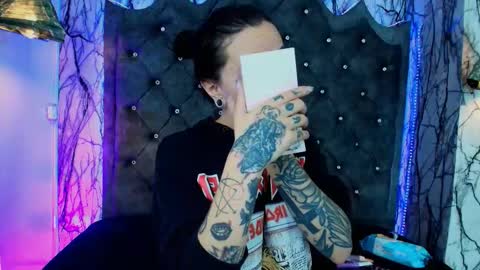 Snapshot of zami_escobar_of chatting on 17, 9, 2025 online show from 17, 9, 2025