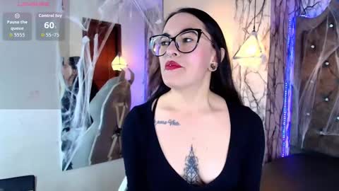 Snapshot of zami_escobar_of chatting on 25, 10, 2025 online show from 25, 10, 2025