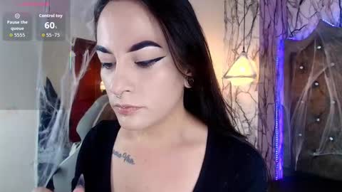 Snapshot of zami_escobar_of chatting on 4, 11, 2025 online show from 4, 11, 2025