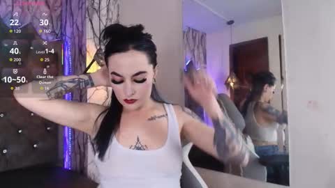 Snapshot of zami_escobar_of chatting on 20, 11, 2025 online show from 20, 11, 2025