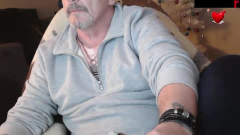 Snapshot of zander007 chatting on 12, 3, 2025 zander007 online show from 12, 3, 2025