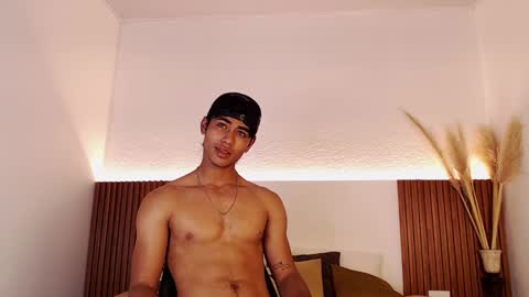 Snapshot of zander_2120 chatting on 14, 12, 2024 Zander online show from 14, 12, 2024