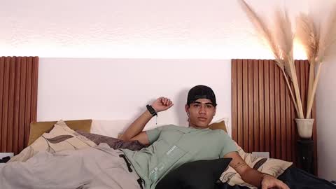 Snapshot of zander_2120 chatting on 21, 12, 2024 Zander online show from 21, 12, 2024