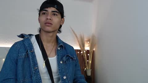 Snapshot of zander_2120 chatting on 4, 1, 2025 Zander online show from 4, 1, 2025