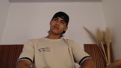 Snapshot of zander_2120 chatting on 24, 1, 2025 Zander online show from 24, 1, 2025