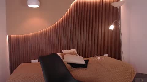 Snapshot of zander_2120 chatting on 25, 2, 2025 Zander online show from 25, 2, 2025