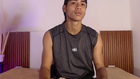 Snapshot of zander_2120 chatting on 12, 3, 2025 Zander online show from 12, 3, 2025