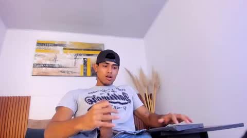 Snapshot of zander_2120 chatting on 7, 10, 2025 Zander online show from 7, 10, 2025