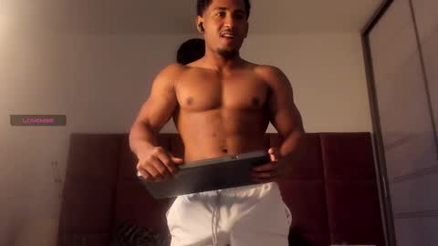 Zane Lux online show from 8, 3, 2025