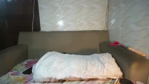 Snapshot of zara_dane chatting on 12, 10, 2025 Zara Dane online show from 12, 10, 2025