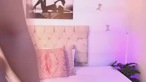 Snapshot of zaracampbell chatting on 16, 7, 2026 Zara online show from 16, 7, 2026