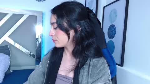 Snapshot of zaradames_ chatting on 25, 12, 2024 zaradames_ online show from 25, 12, 2024