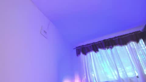   online show from 21, 10, 2025