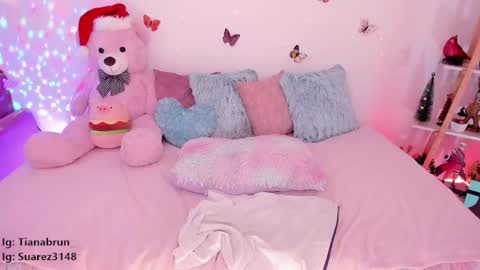 Snapshot of zaratorres_ chatting on 28, 12, 2024 Zara online show from 28, 12, 2024