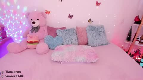 Snapshot of zaratorres_ chatting on 4, 3, 2025 Zara online show from 4, 3, 2025