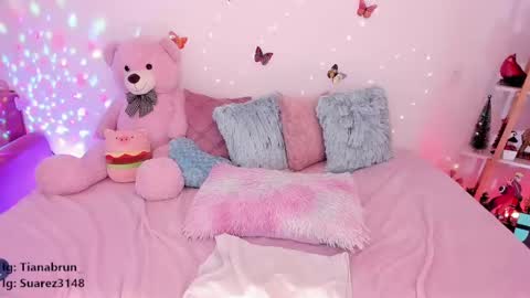 Snapshot of zaratorres_ chatting on 6, 3, 2025 Zara online show from 6, 3, 2025