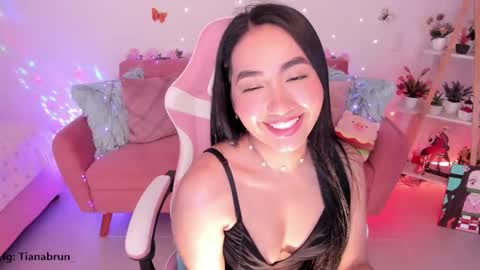 Snapshot of zaratorres_ chatting on 23, 9, 2025 Zara online show from 23, 9, 2025