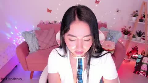 Snapshot of zaratorres_ chatting on 10, 10, 2025 Zara online show from 10, 10, 2025