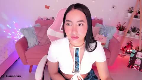 Snapshot of zaratorres_ chatting on 23, 10, 2025 Zara online show from 23, 10, 2025