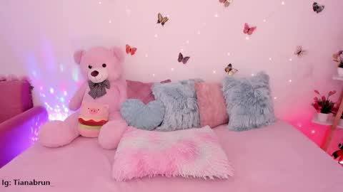 Snapshot of zaratorres_ chatting on 22, 11, 2025 Zara online show from 22, 11, 2025