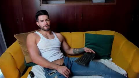 Snapshot of zarekfox chatting on 4, 10, 2025 Zarek online show from 4, 10, 2025
