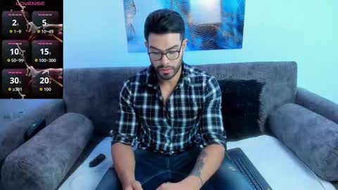 Snapshot of zarekfox chatting on 13, 10, 2025 Zarek online show from 13, 10, 2025