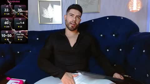 Snapshot of zarekfox chatting on 22, 10, 2025 Zarek online show from 22, 10, 2025