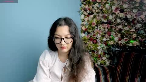 Snapshot of zarifabevi chatting on 24, 9, 2025 Zarifa online show from 24, 9, 2025