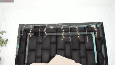 Snapshot of zarinawynne chatting on 15, 3, 2026 Zarina Waynne online show from 15, 3, 2026