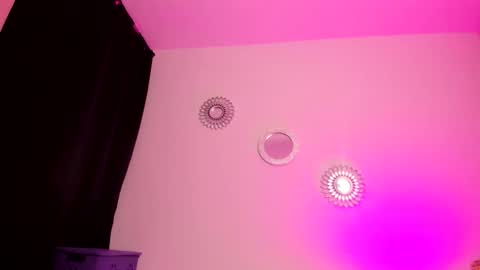 Zaritha Li online show from 18, 10, 2025